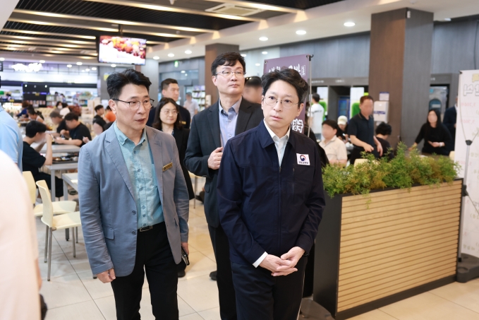 국토교통부 장관 죽암휴게소 추석 특별교통대책 점검 - 포토이미지